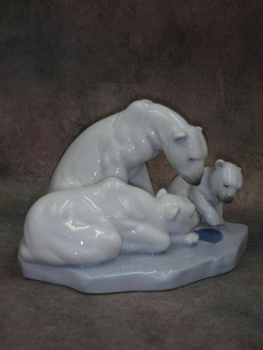 Статуэтка. Фарфор. Медведица с медвежатами. Lladro. Испания