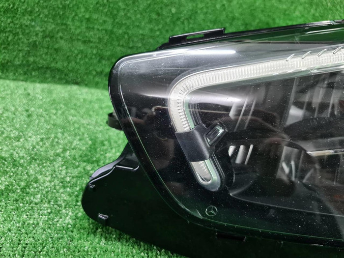 Фара левая Mercedes E W213 (2020-2023) LED