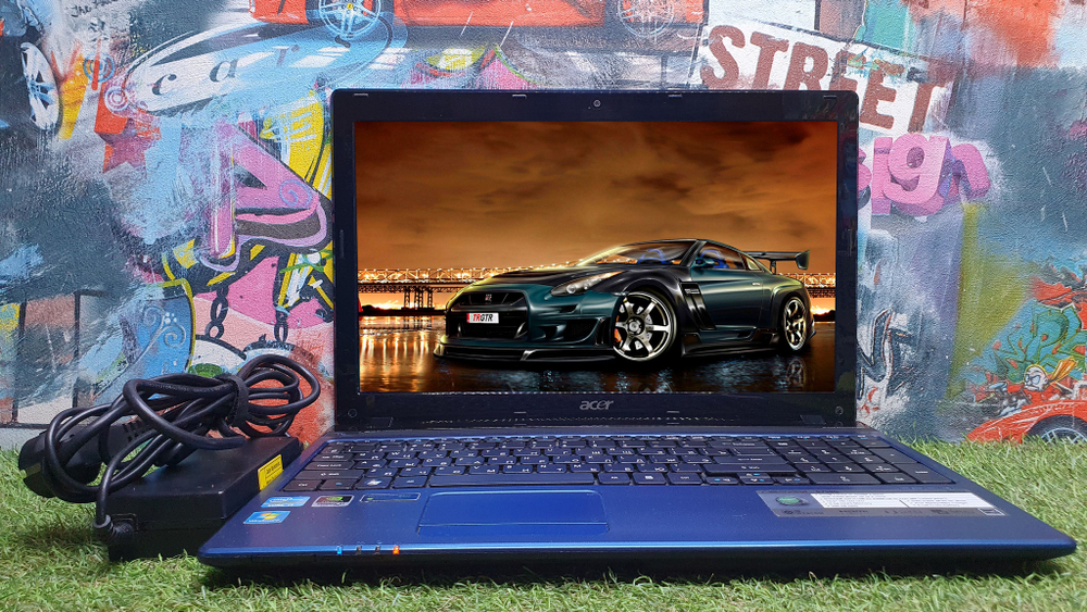 Ноутбук Acer i5/8Gb/GT 630M 1Gb