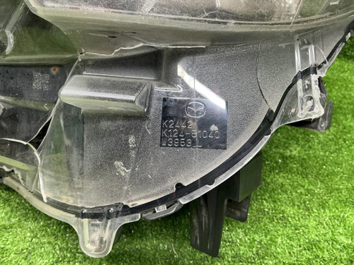 Битая Фара левая Mazda CX-5 2 (2017-2021) LED