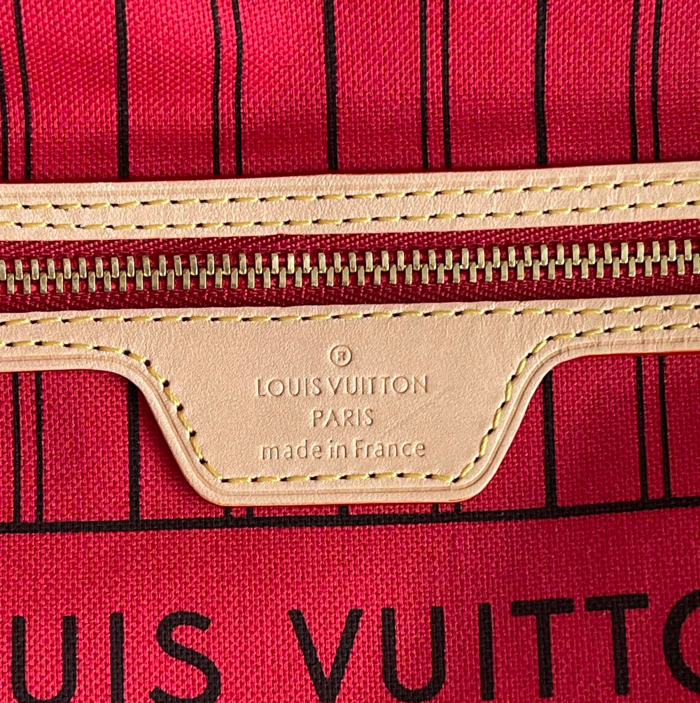 Louis Vuitton Neverfull PM