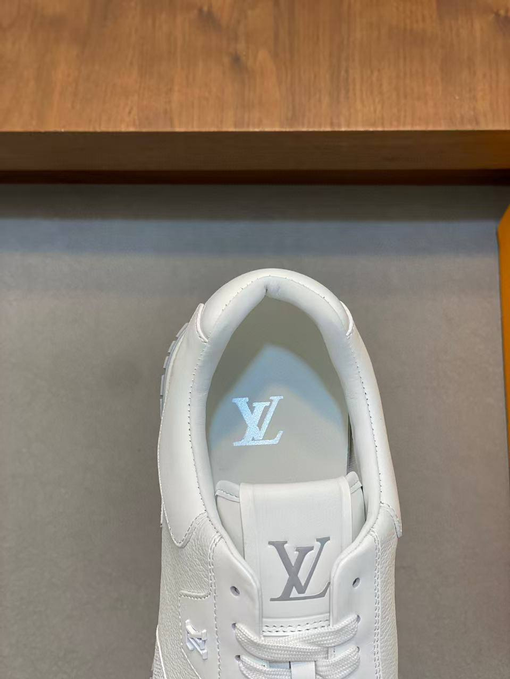 Кроссовки Louis Vuitton