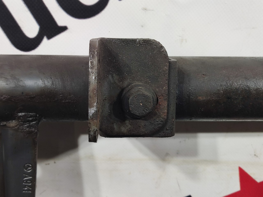 Усилитель переднего бампера