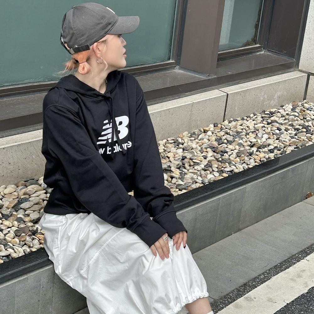 Толстовка New Balance Logo, AMT31537-BK