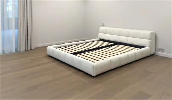 Кровать Tufty 180х200, белое букле