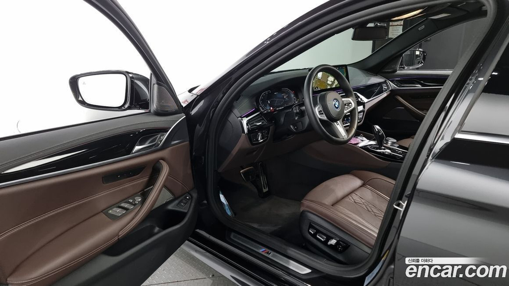 BMW 5 Series (G30) 530e M Sports (10.2021)