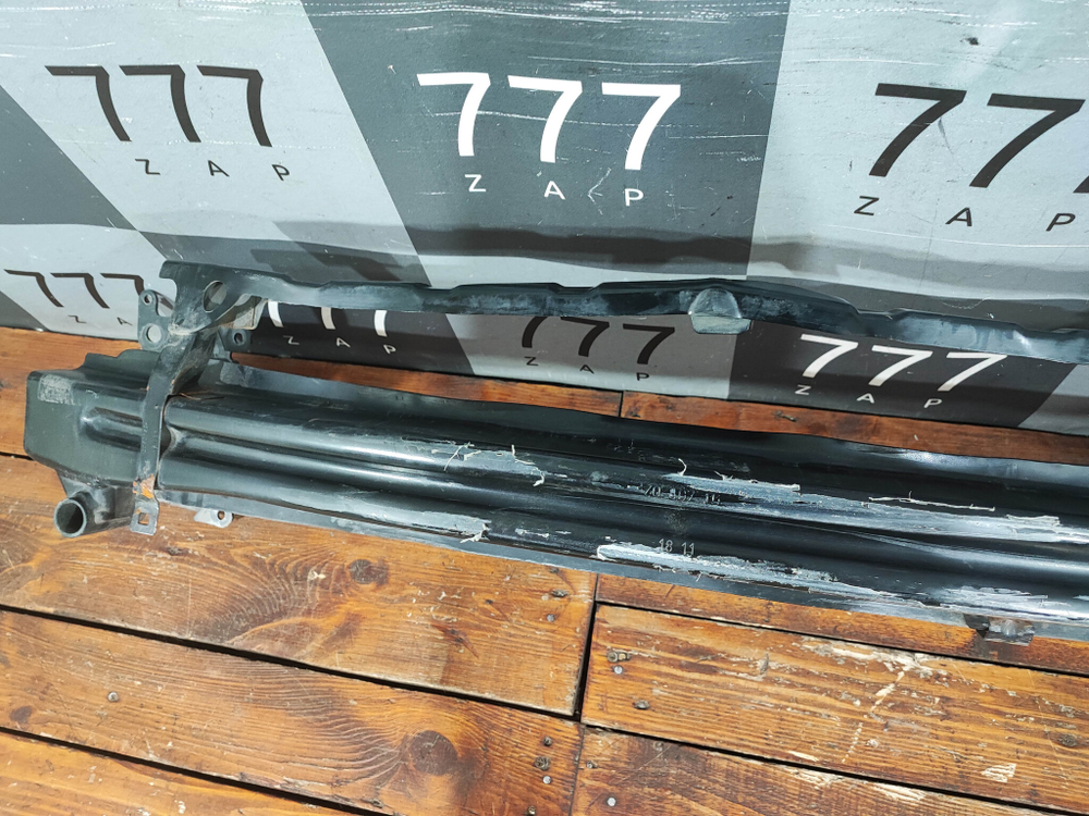 Усилитель переднего бампера Skoda Octavia 2 (A5) 04-13 Б/У Оригинал 1Z0807111