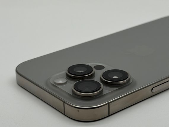iPhone 16 Pro 256Gb Natural Titanium