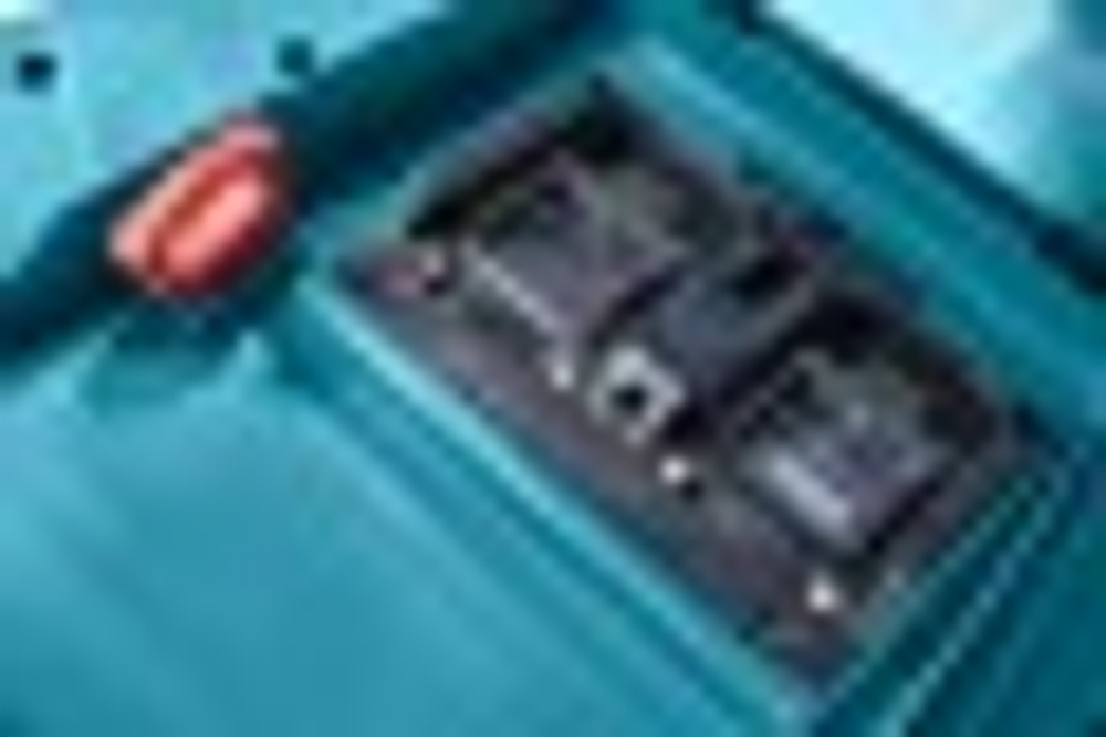 Газонокосилка аккумуляторная MAKITA DLM480Z