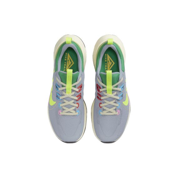 NIKE Juniper Trail Бежевые кроссовки Низкие Женские