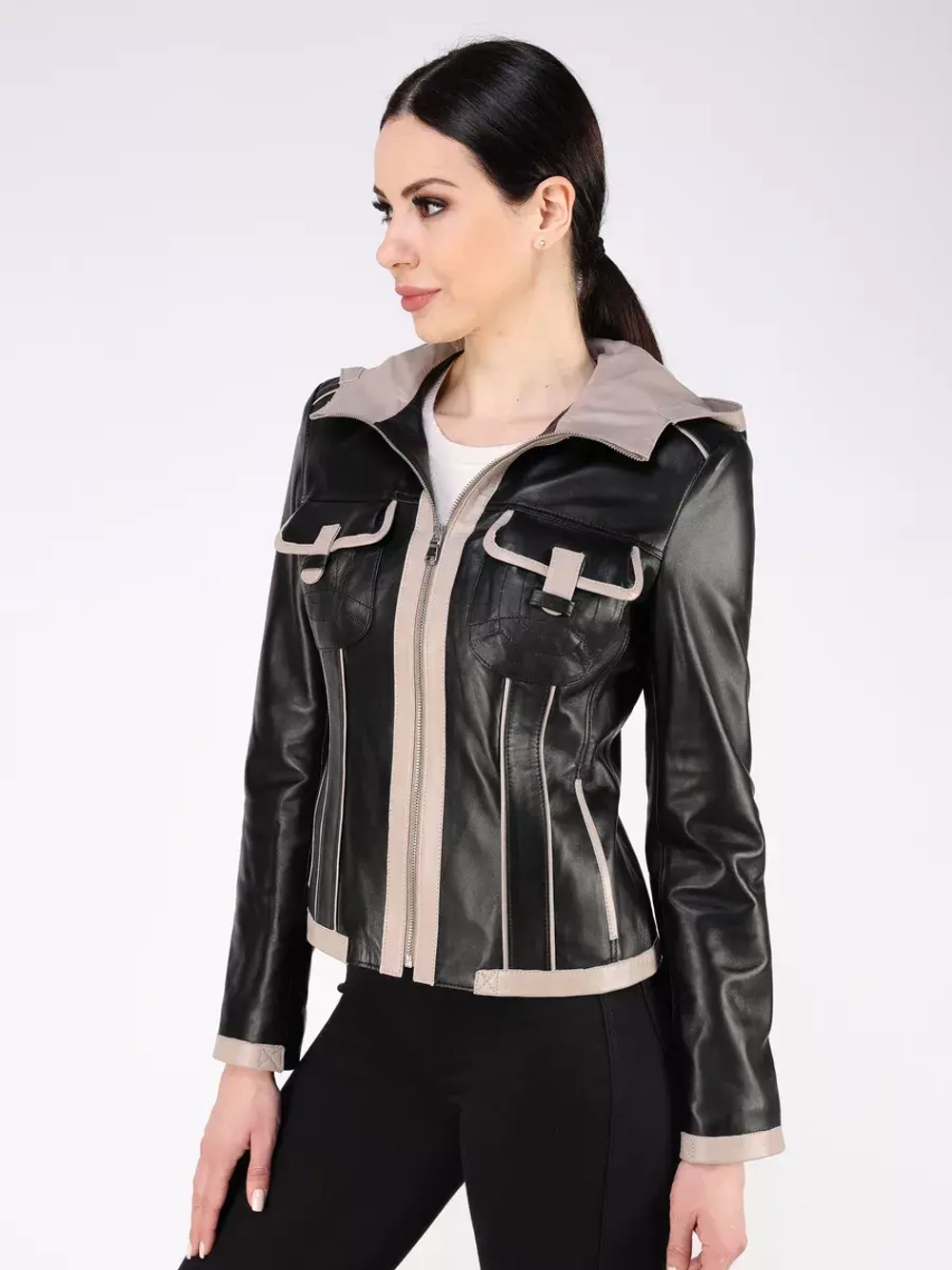 Кожаная куртка демисезонная с капюшоном