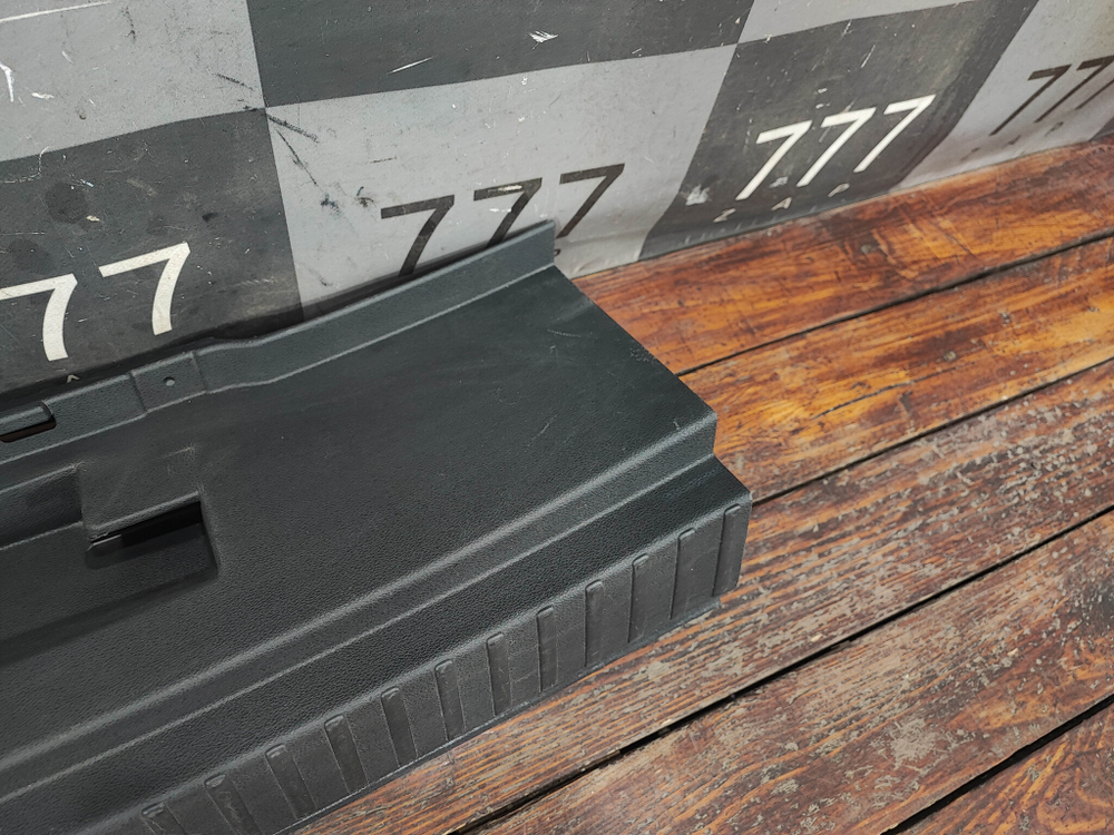 Обшивка замка багажника Skoda Kodiaq 16-нв Б/У Оригинал 565863459F