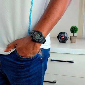 Наручные часы Casio G-Shock DW-5600UE-1ER