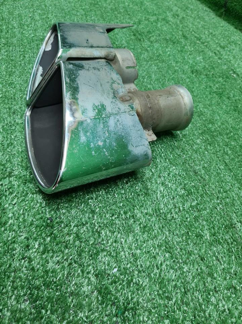 Насадка глушителя правая Bentley Bentayga (20-нв)