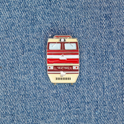 Значок электровоз ЧС2Т-945