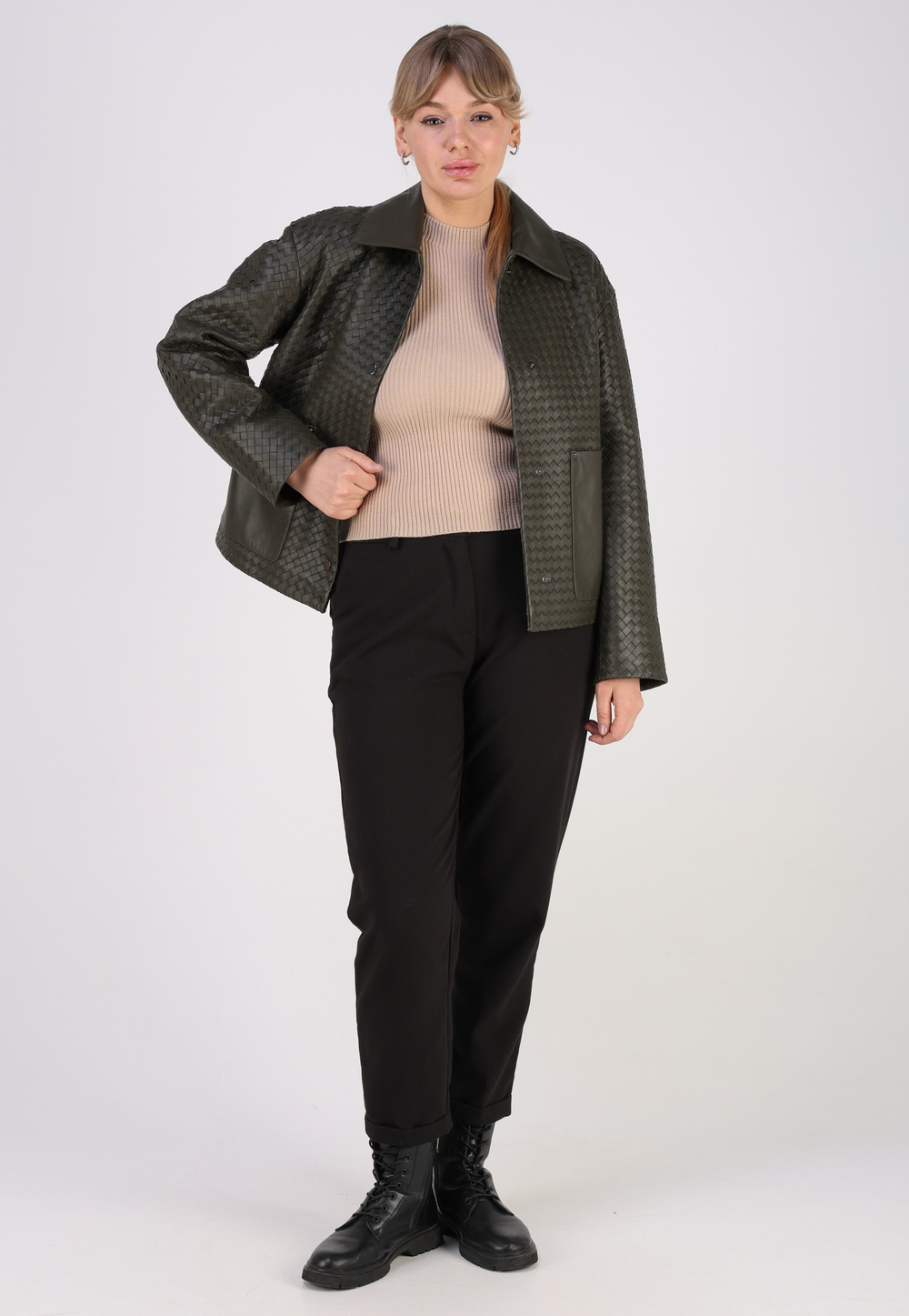 Кожаная куртка демисезонная вязанная