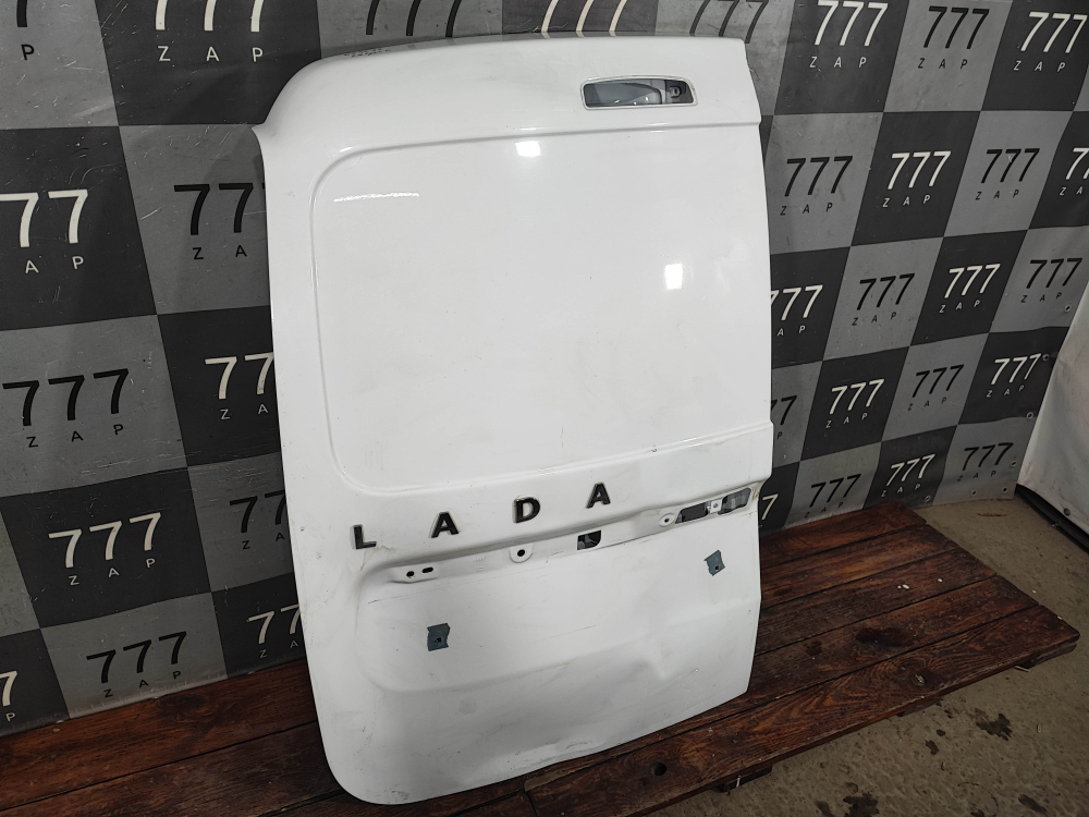 Дверь багажника левая Lada Largus 12-нв Б/У Оригинал 901010231R