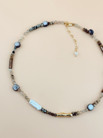 Колье с разными камнями