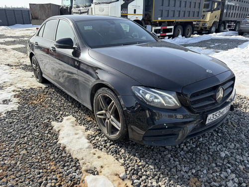 Mercedes-Benz E-CLASS 200 4MATIC Sport Plus