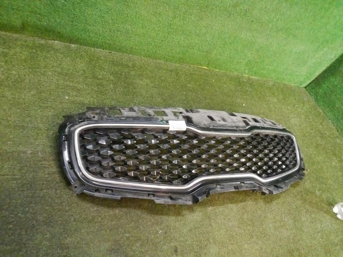 Решетка радиатора KIA Sportage 4 QL (2016-2018)