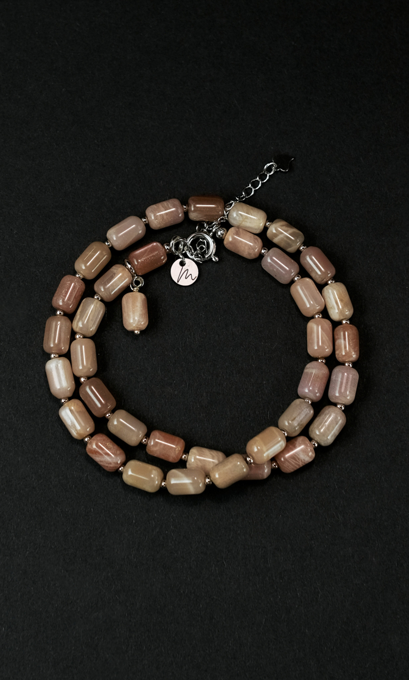 Чокер "Memo about Mindfulness" из цилиндрического солнечного камня с серебряными бусинами 35 см