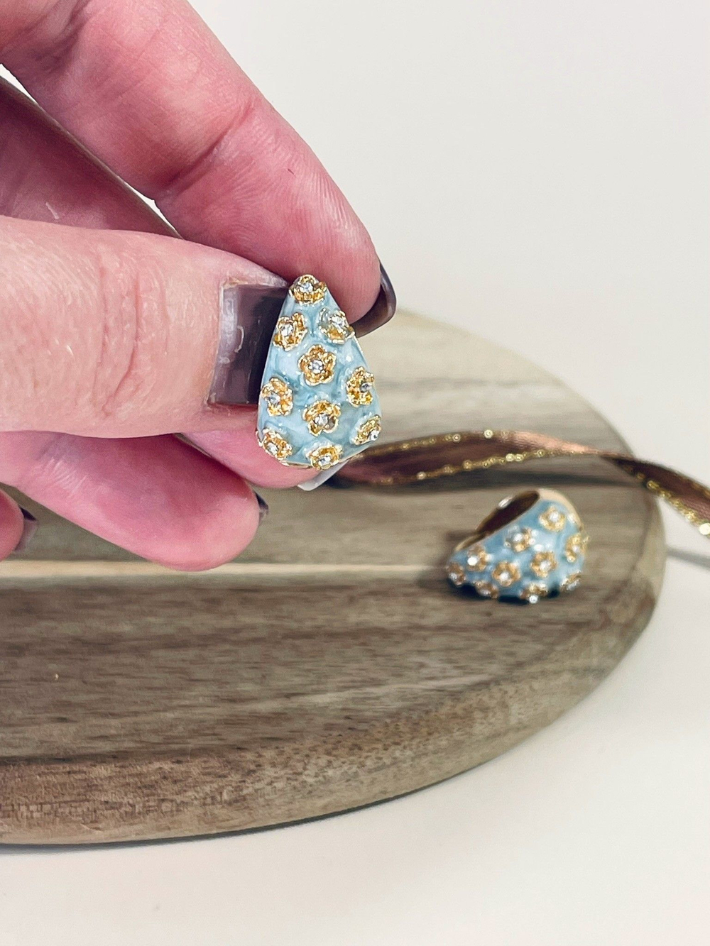 Серьги конго с эмалью