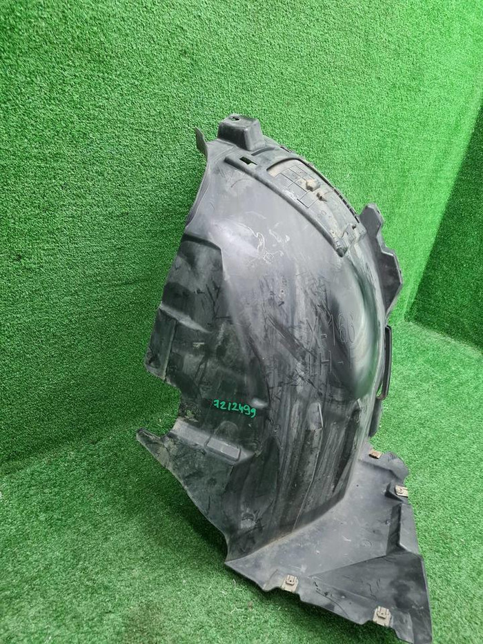 Подкрылок передний левый Mercedes M GLE W166 11-18