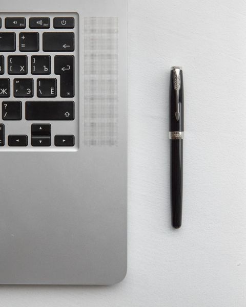 Как оформить заказ с индивидуальной гравировкой?