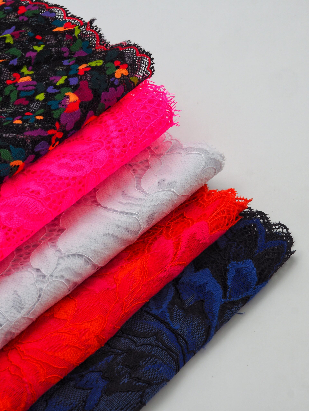 Набор отрезов эластичного кружева