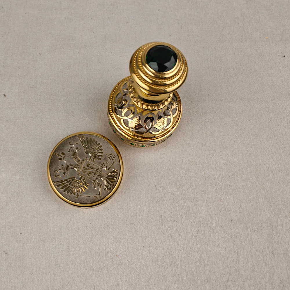 Печать для руководителя "Герб России" с синим фианитом