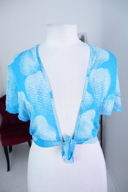 Накидка с завязками, визуально 42 размер