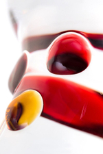 Изогнутый стеклянный фаллос с объемными точками - 20 см. (Цвет: прозрачный)