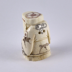 Нэцкэ Дзюродзин с корзиной рыбы в руках