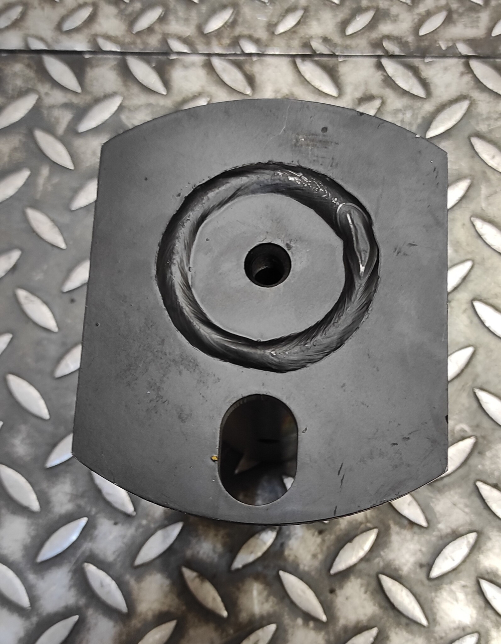 Палец 42Y-46-H3110