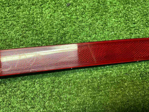 Катафот центральный Hyundai Santa Fe 4 TM (20-24)