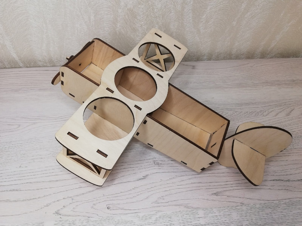 Подарок на 23 февраля самолет под пиво Отличный подарок любимому мужчине, мужу, папе, коллеге по работе.