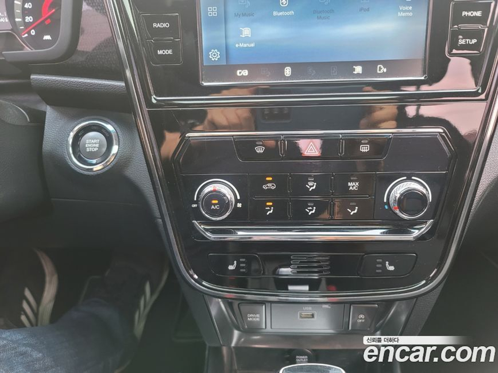 KG Mobility (Ssangyong) Very New Tivoli Бензин 1.5 2WD (01.2020)
