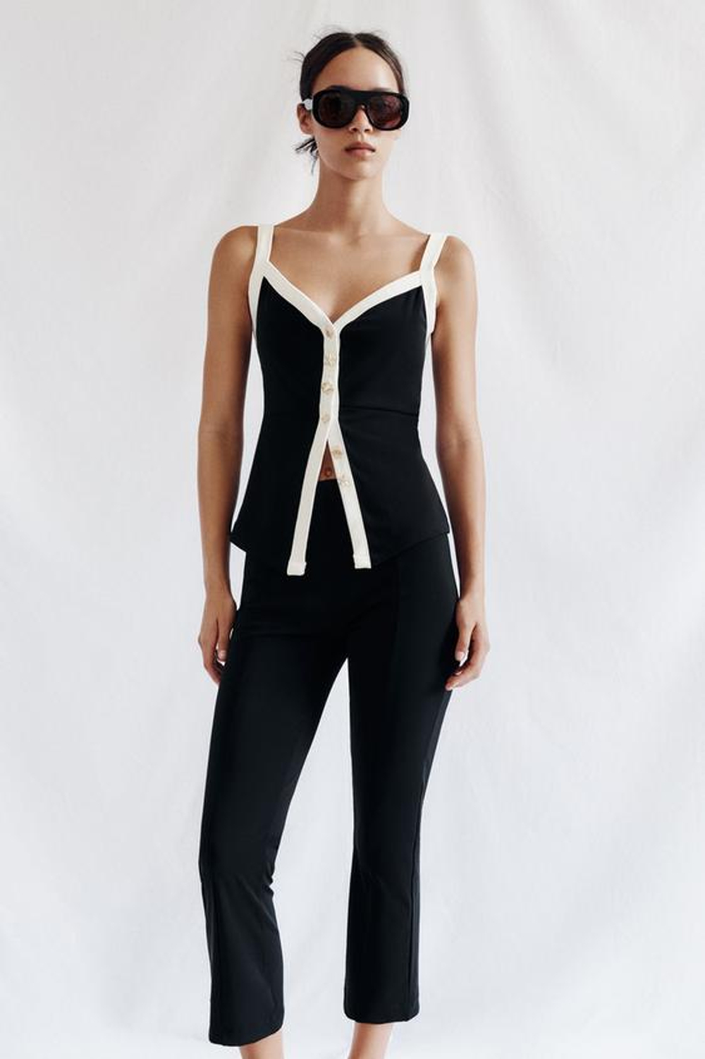ZARA РАСКЛЕШЕННЫЕ ЛЕГИНСЫ СО ШВОМ, ЧЕРНЫЙ