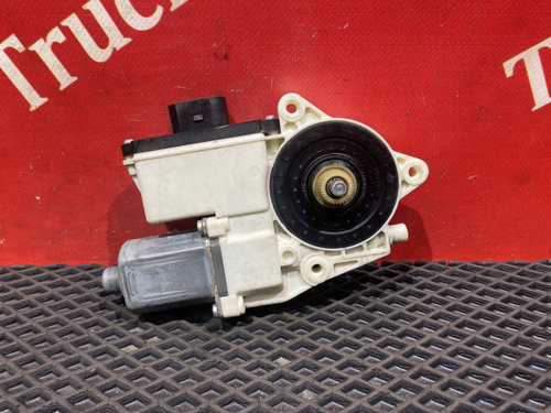 Моторчик стеклоподъемника 2020г