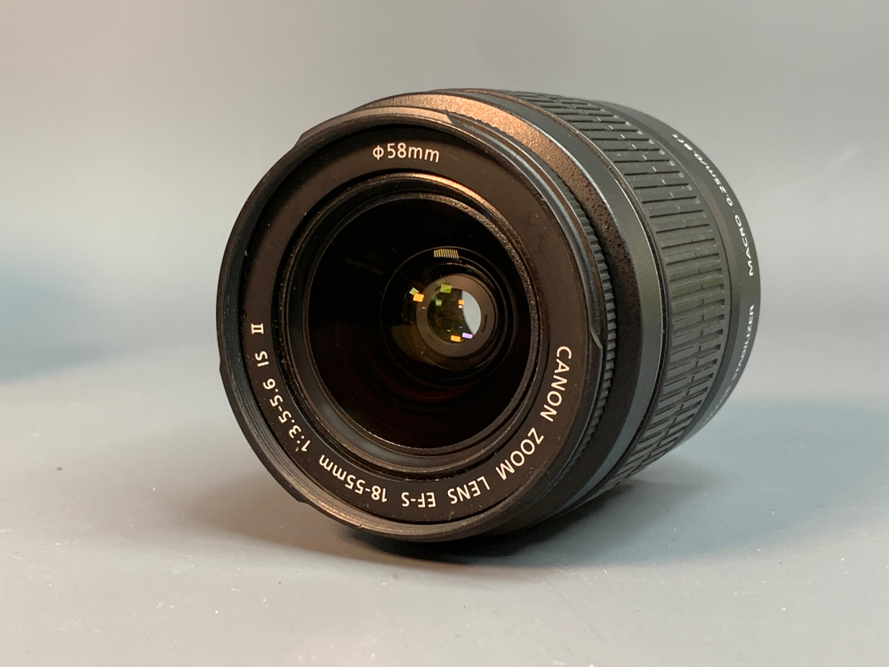 Canon 550D Kit 18-55mm 3.5-5.6 IS II 19.700 кадров