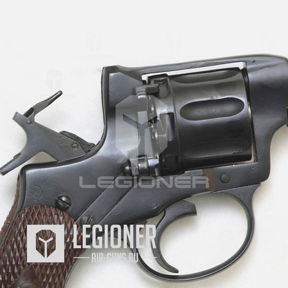 Охолощенный револьвер Наган