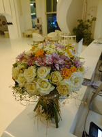 Букет из 33 роз и Хризантем