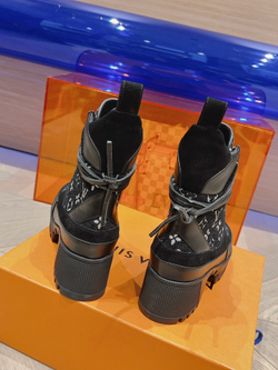 Louis Vuitton Laureate Desert Boot
