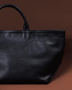 Тоут из кожи Weekender bag «Black stone»