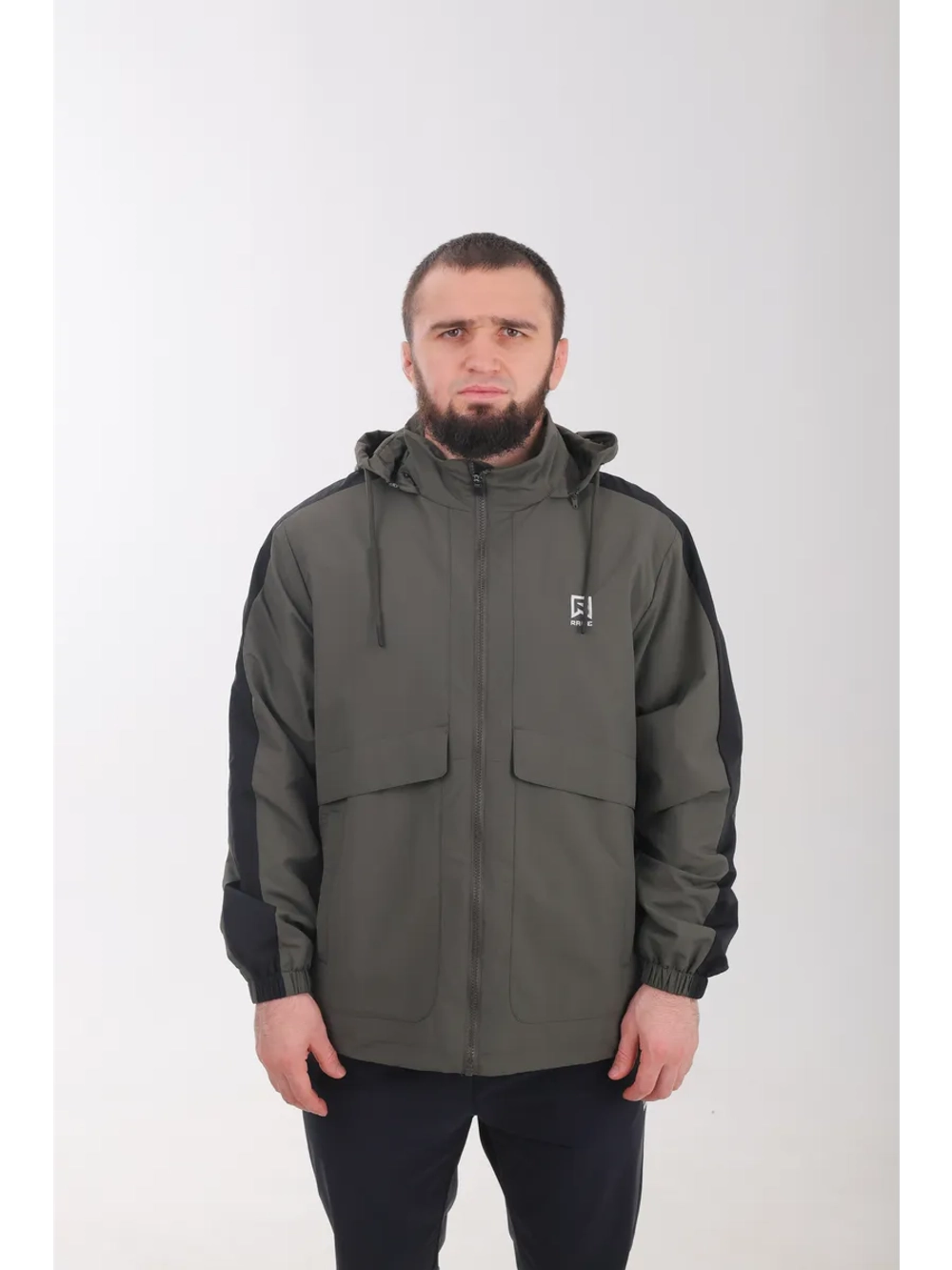 Куртка ветровка с капюшоном влагозащитная