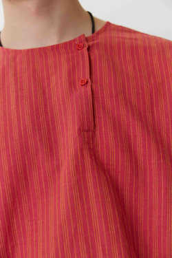Косоворотка из красного льна в полоску