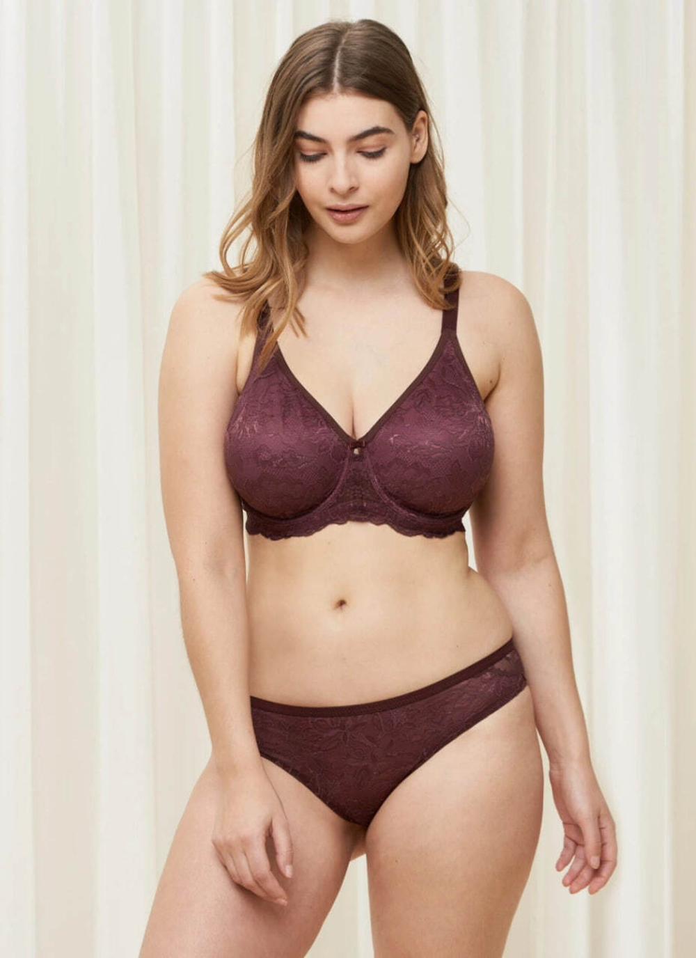 Бюстгальтер  Минимайзер Triumph Amourette Charm W02