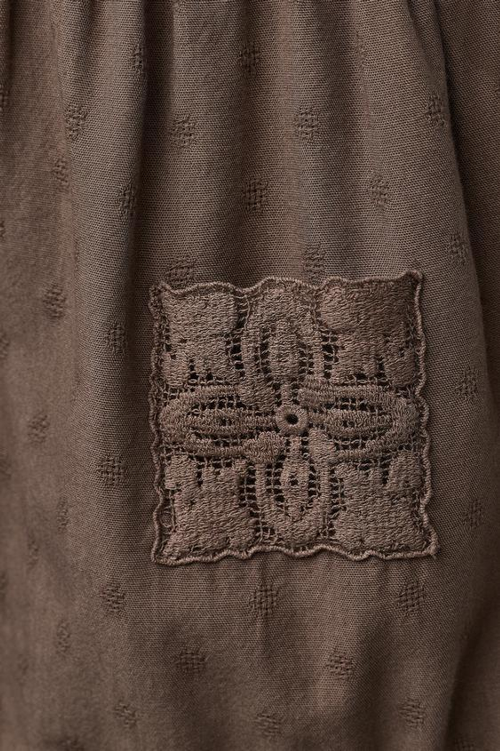 ZARA КОМБИНЕЗОН С КРУЖЕВНОЙ ВЫШИВКОЙ, КОРИЧНЕВЫЙ