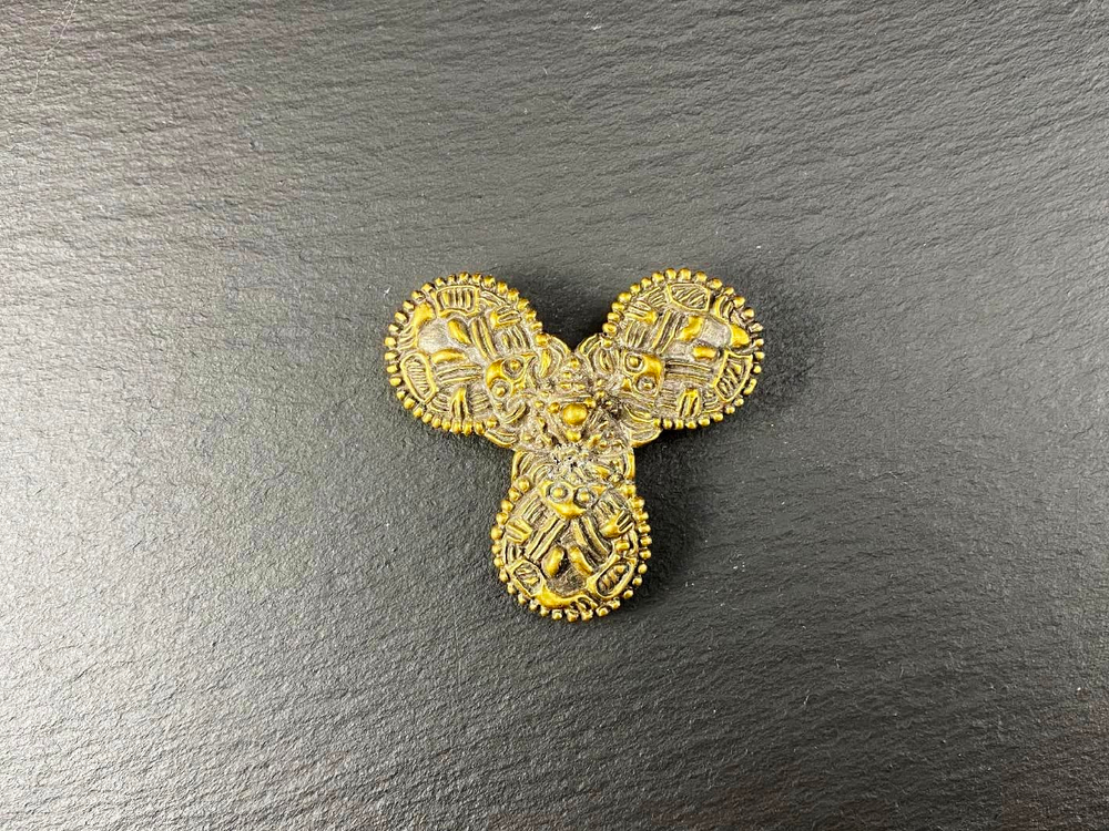 Фибула. Аска, Хедебю 9-10 в. (трилистник)