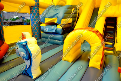 Надувной батут "Морской бриз с крышей"